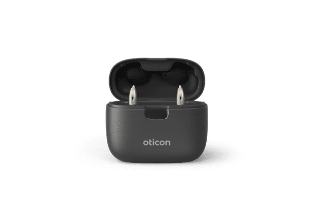 oticon_smartcharger_front_w_oticon_more_minirite_r_c090_345pctsize_cdn-optimized__33864_720